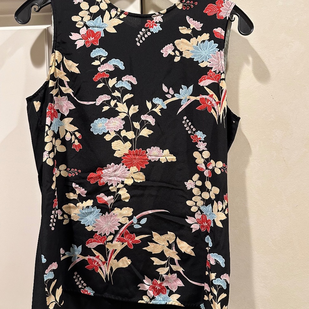Dian Von Furstenberg silk top. black turquoise sleeveless size Small/ XS